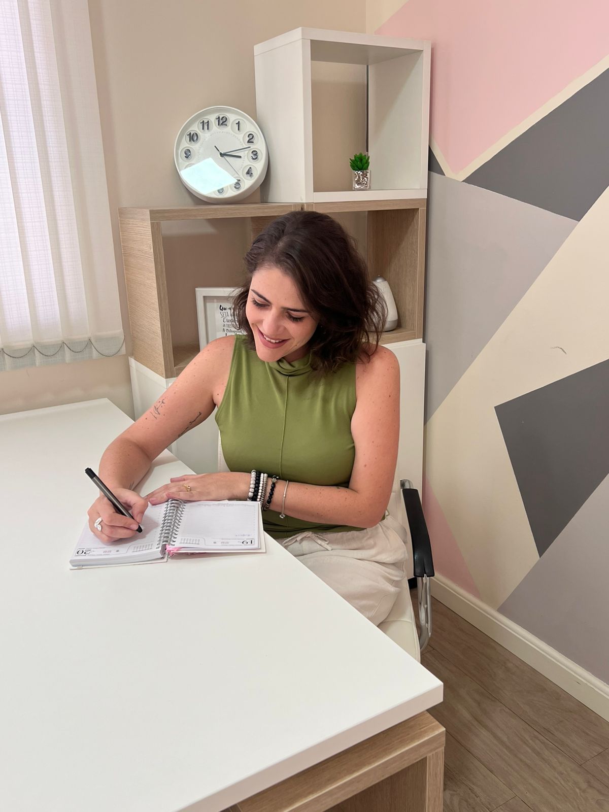 Teacher Bia - Professora de Inglês